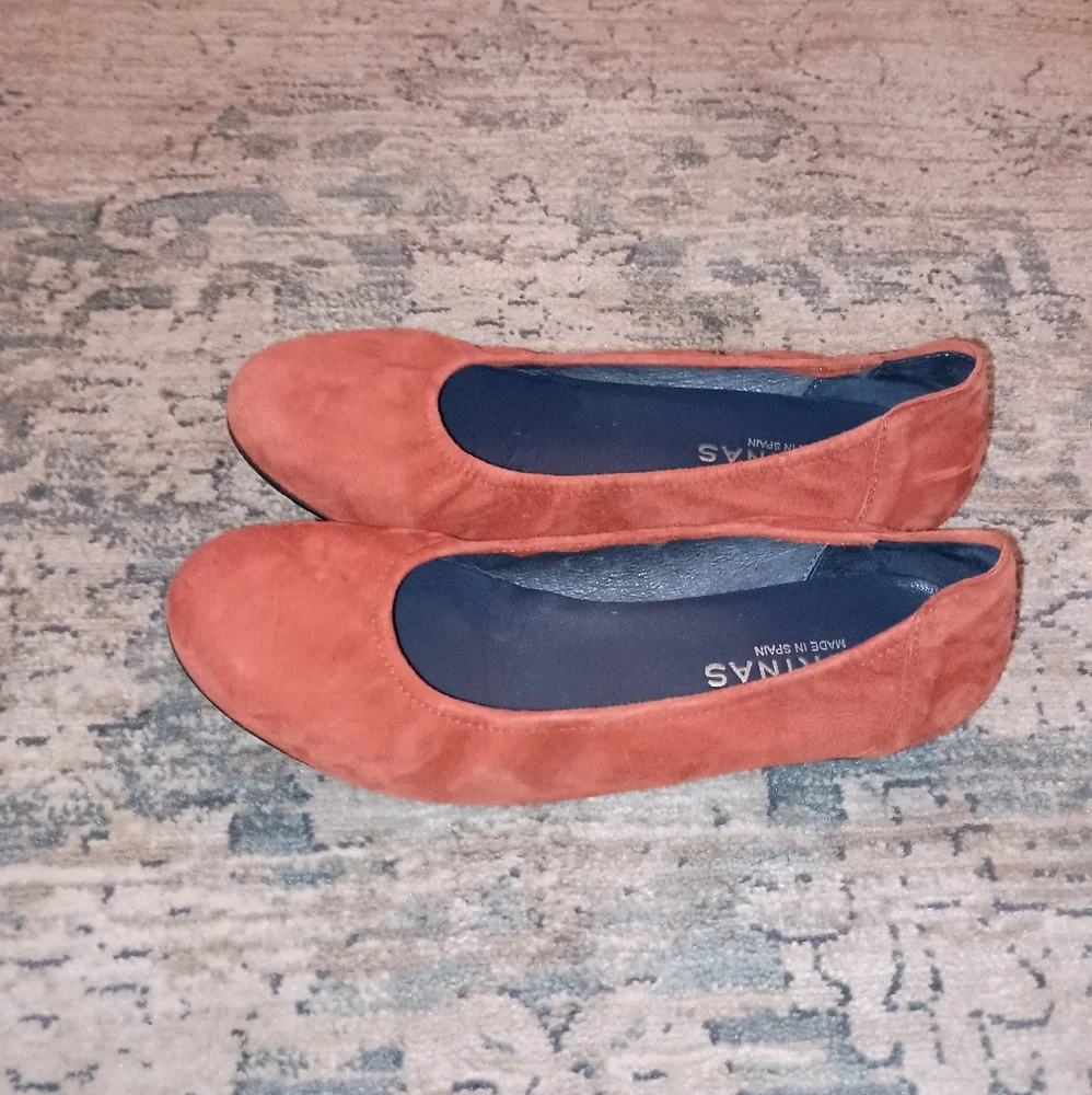 Sabrinas  Orange Navy Leather ballet Flats Size 39